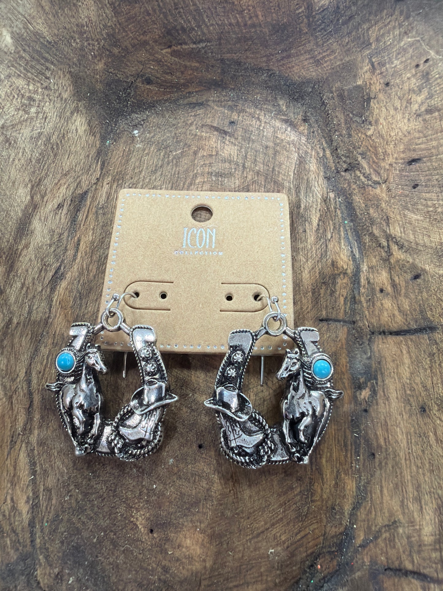 WESTERN HORSESHOE DANGLE EARRINGS