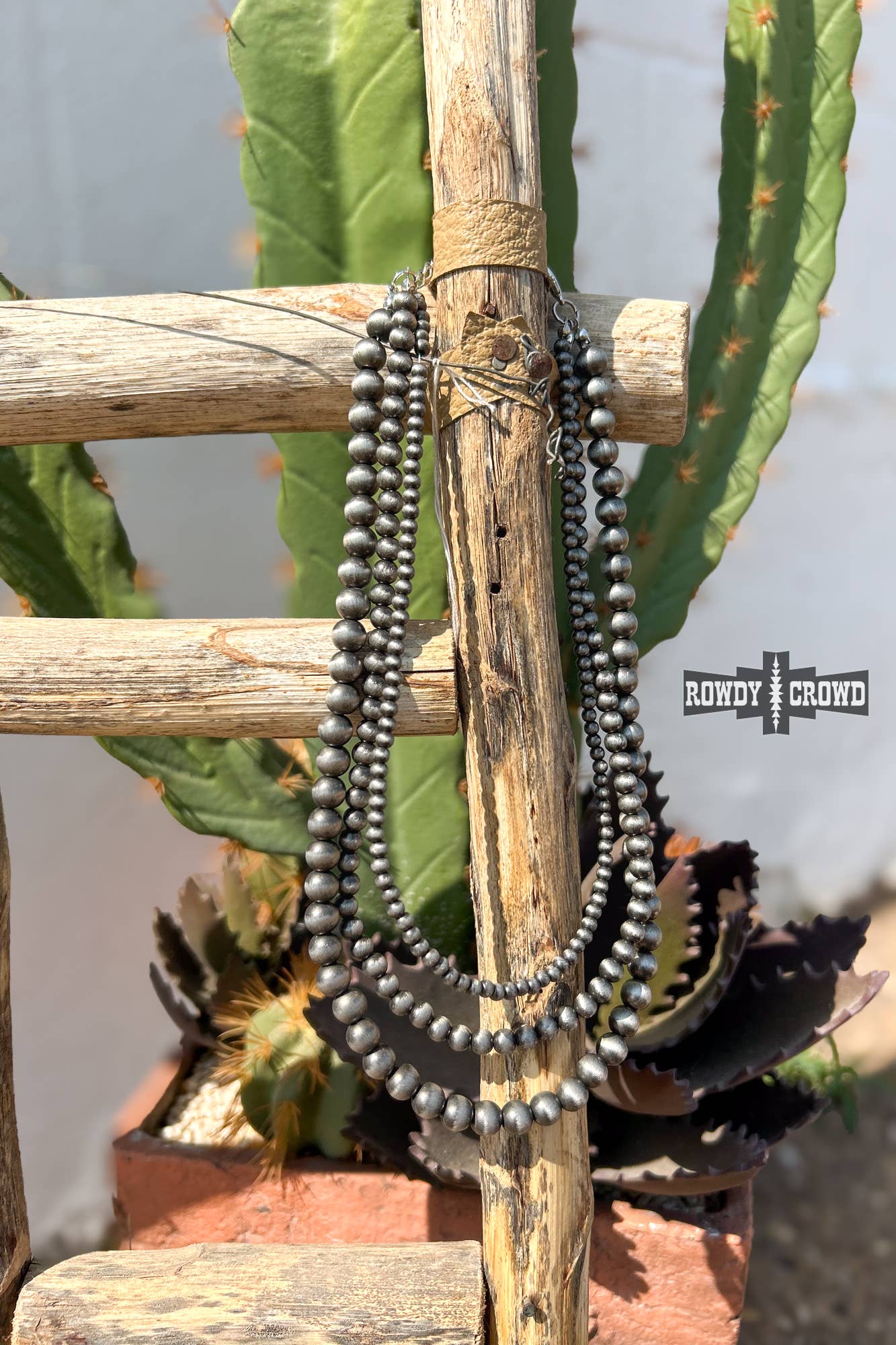 HUCKLEBERRY LAYERED NECKLACE