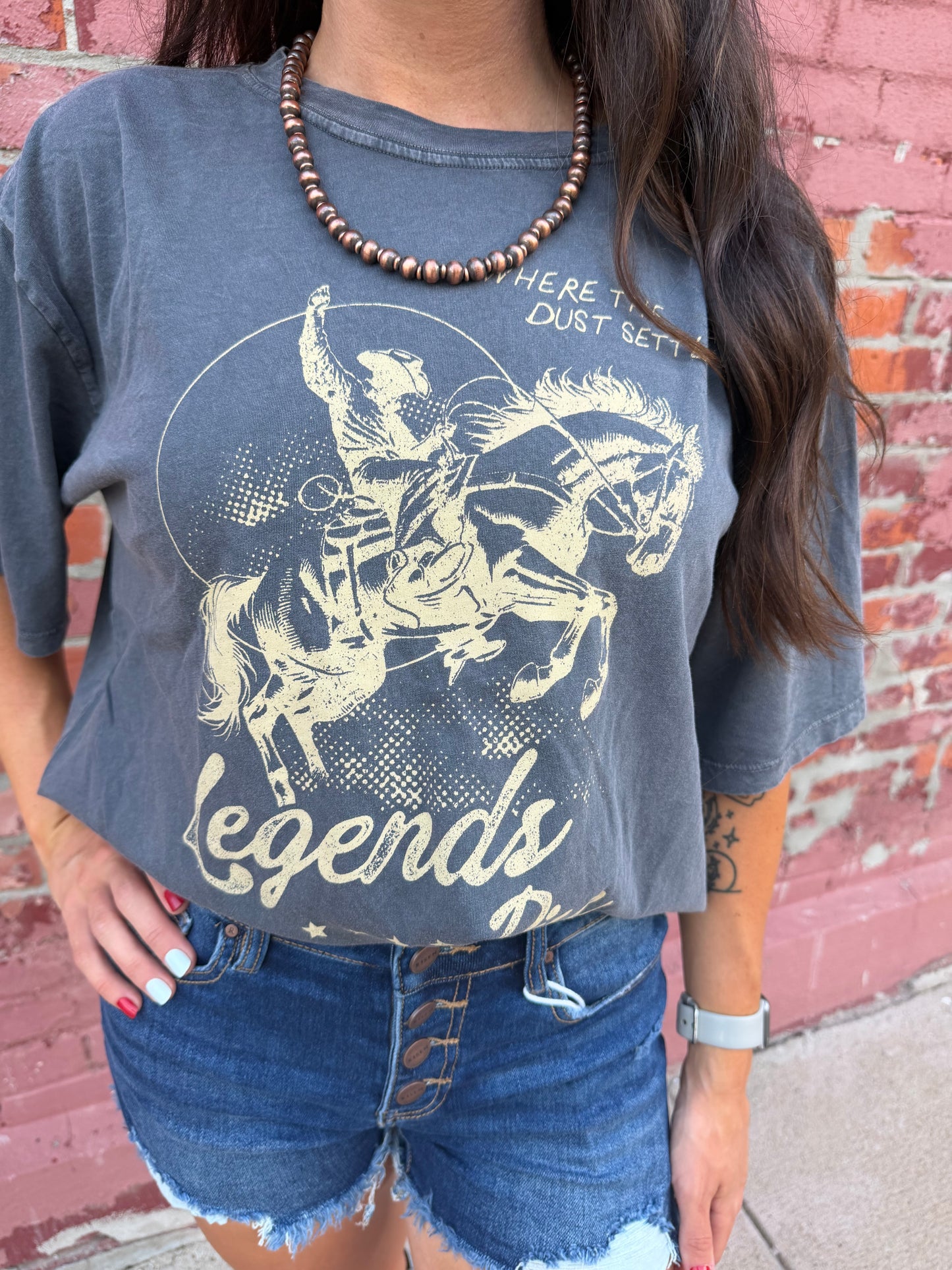 LEGENDS RISE GRAPHIC TEE