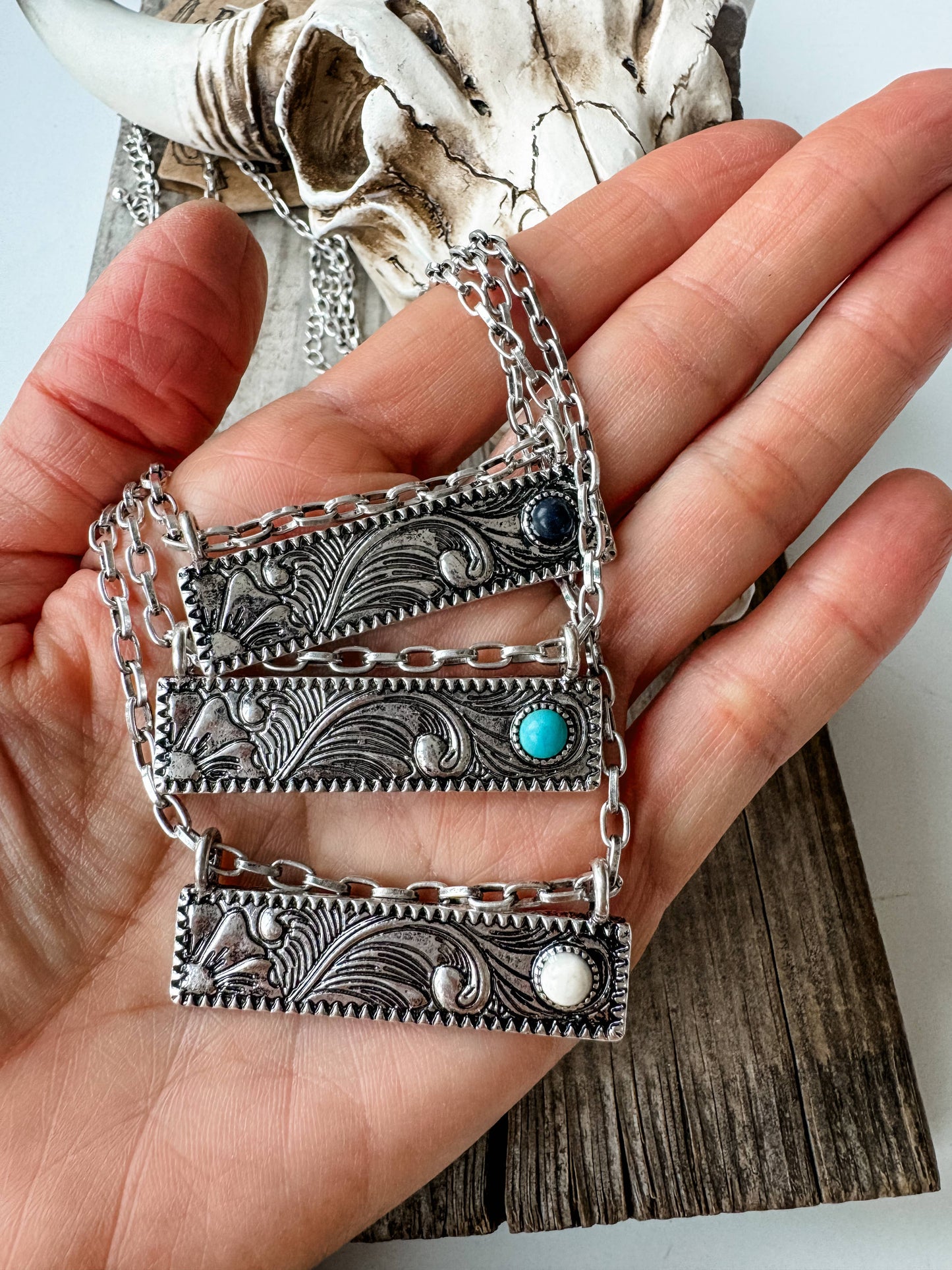 WESTERN STONE BAR NECKLACE