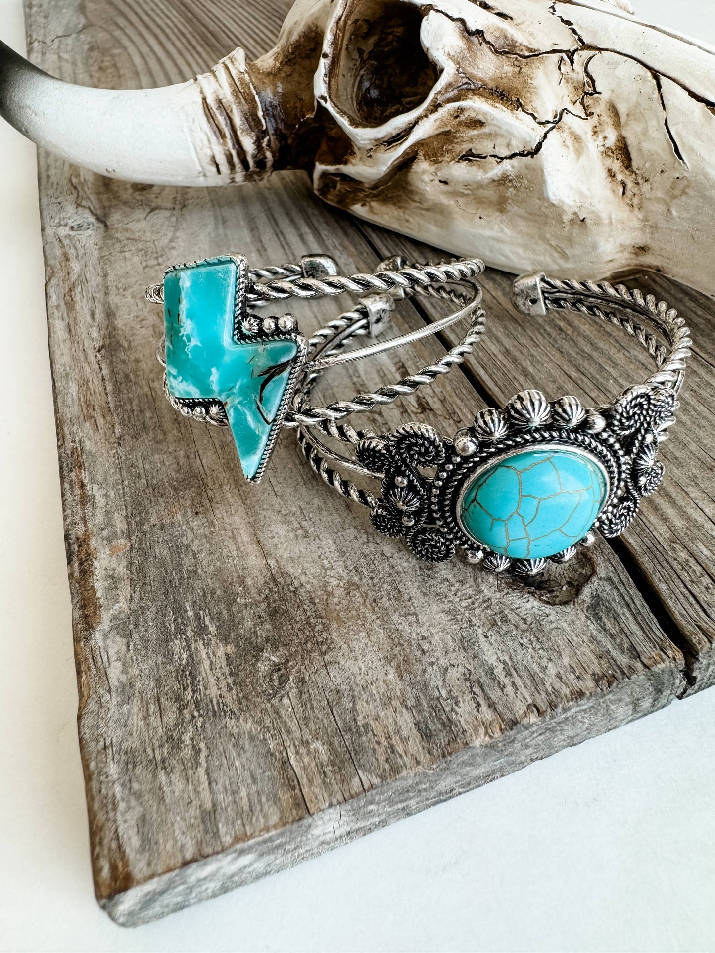 WESTERN STONE BRACELET