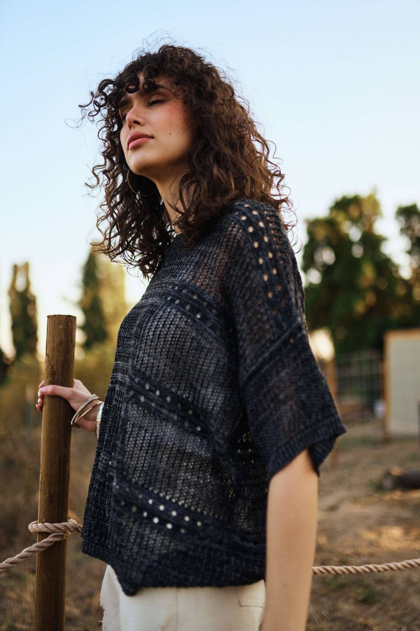 SHORT SLEEVE KNIT TOP