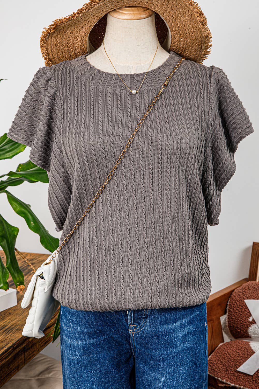 FRANNIE-FLUTTER SLEEVE TOP