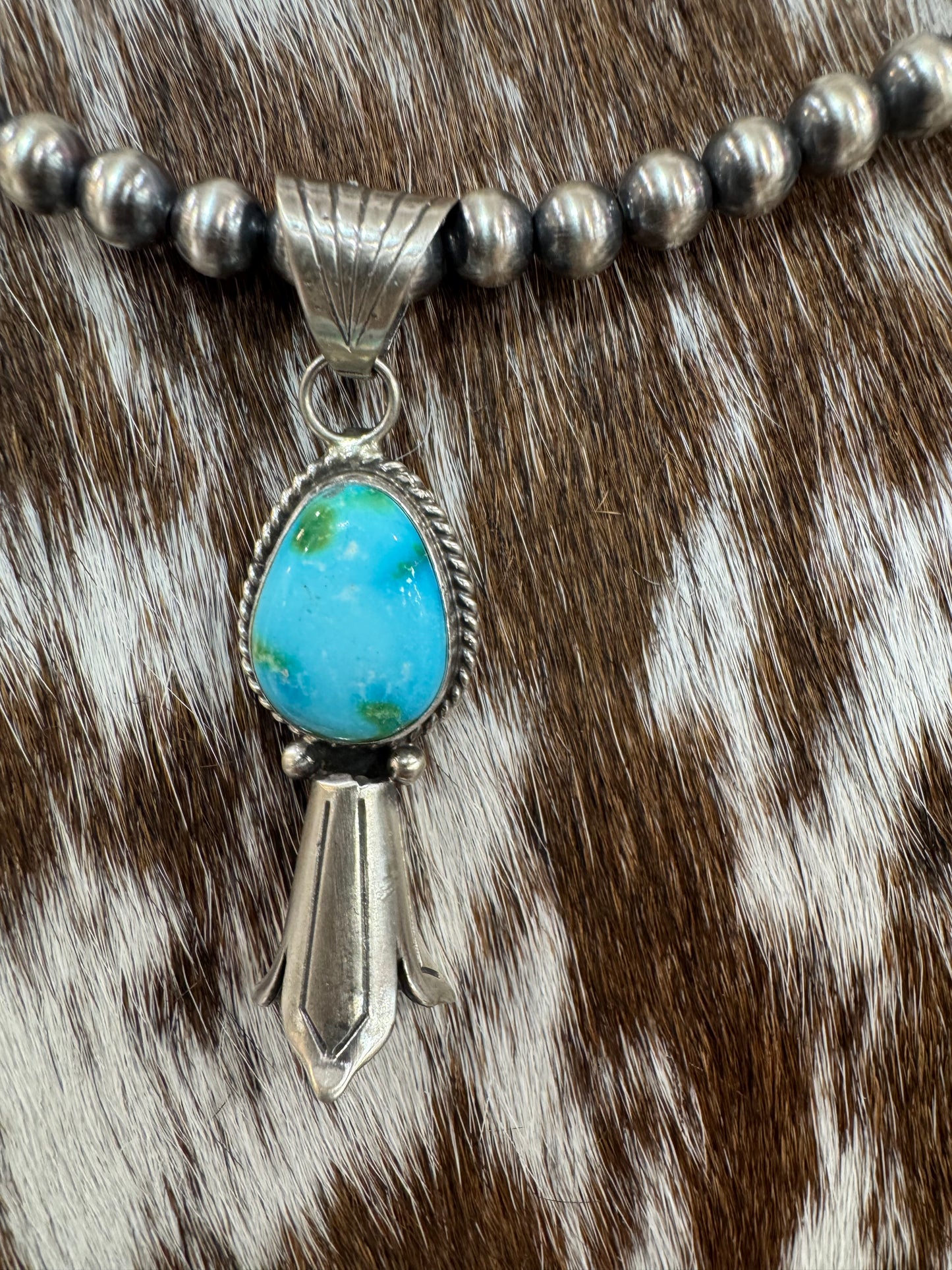 DESERT BLOOM PENDANT NECKLACE