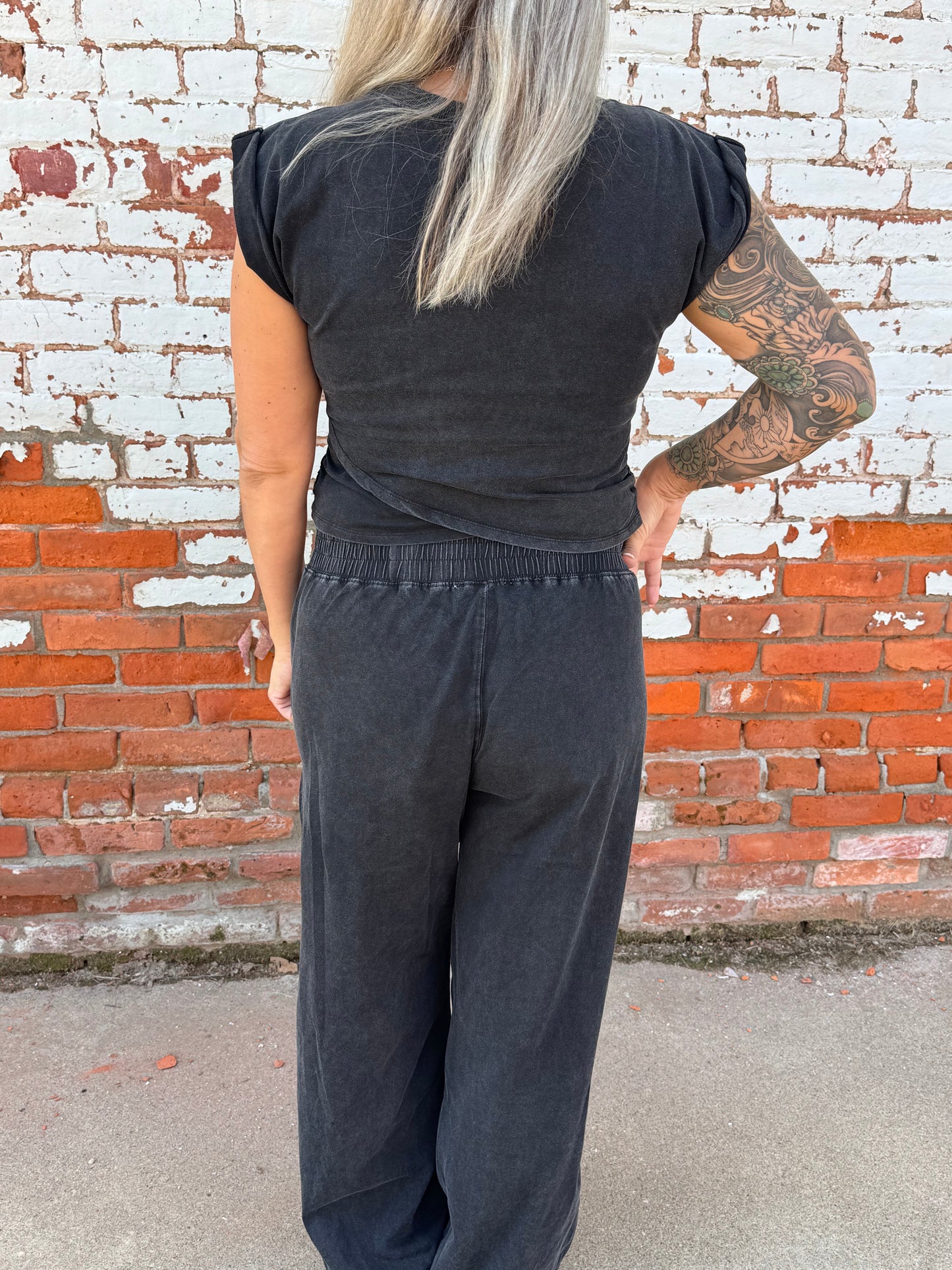 MINERAL WASHED SHORT SLEEVE WRAP TOP