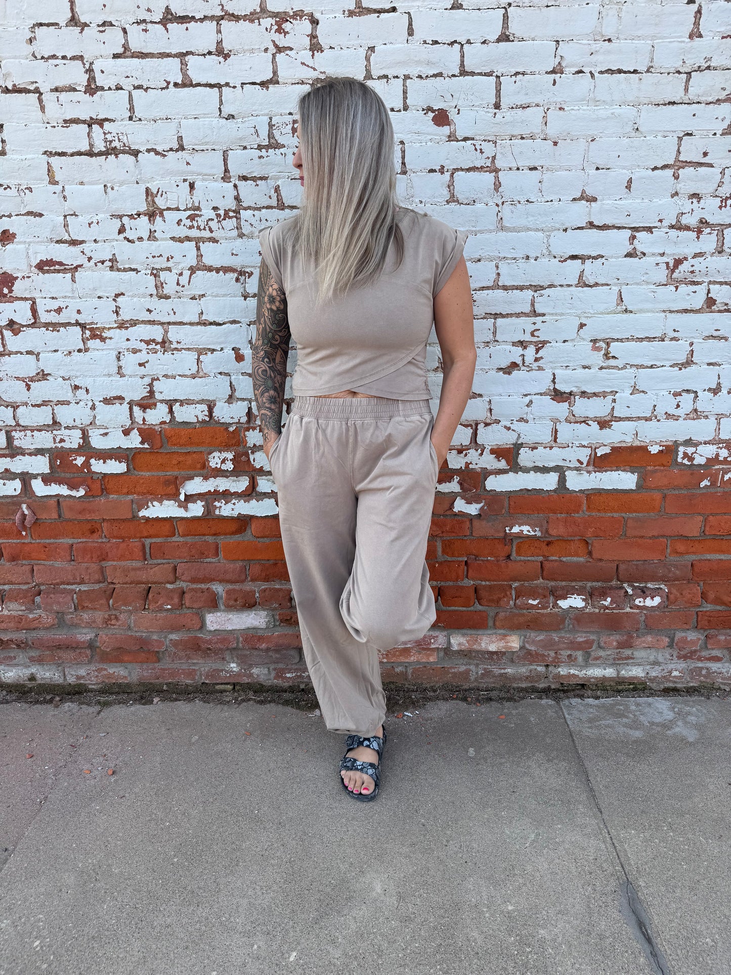 MINERAL WASHED SHORT SLEEVE WRAP TOP