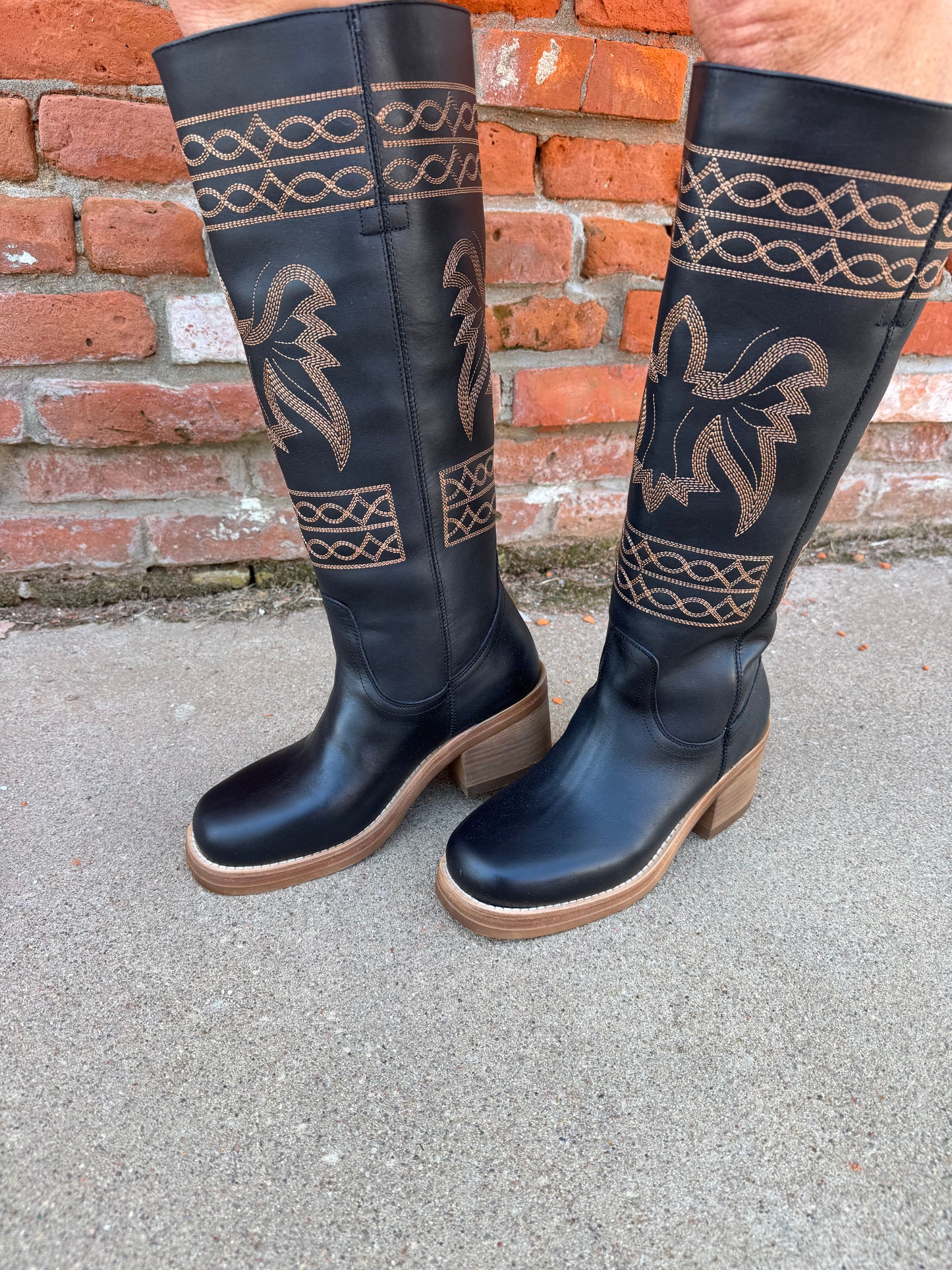 DINGO AVALON BOOTS