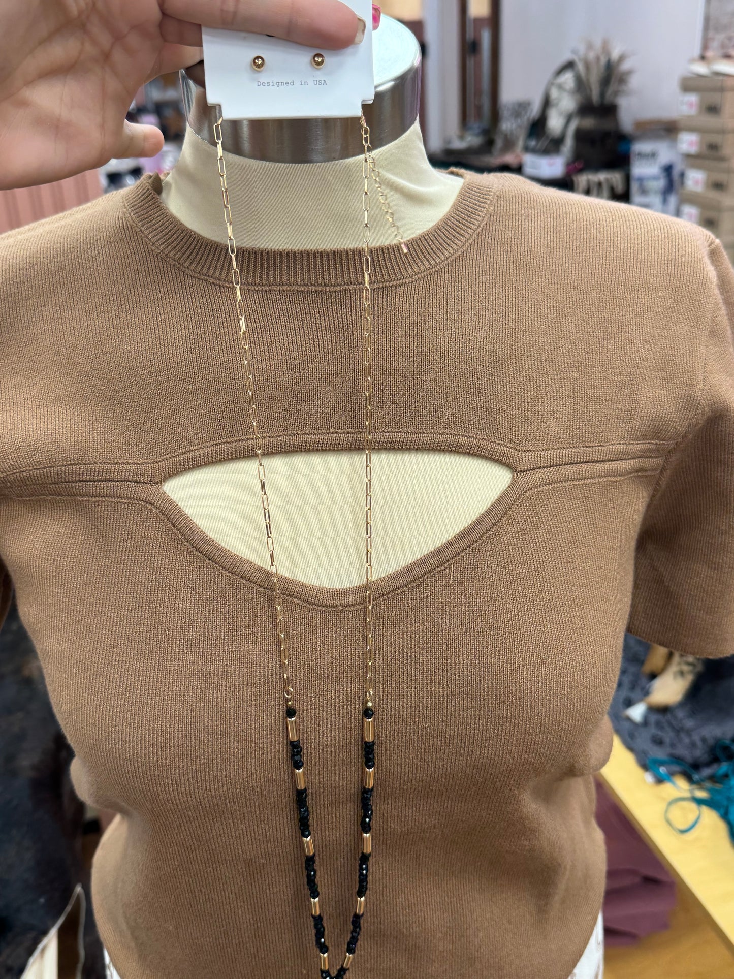 DROP NECKLACE