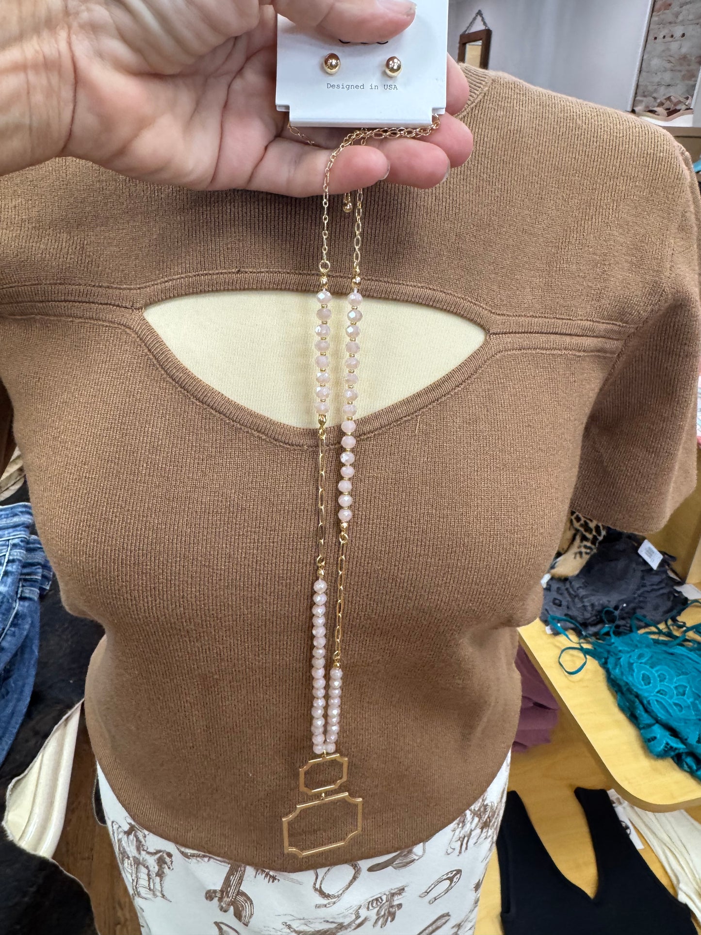 DROP NECKLACE