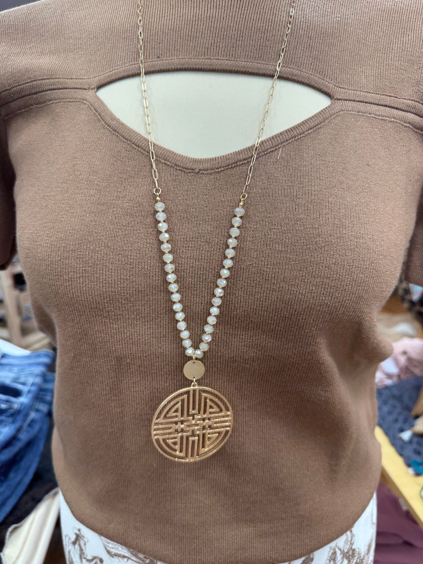DROP NECKLACE