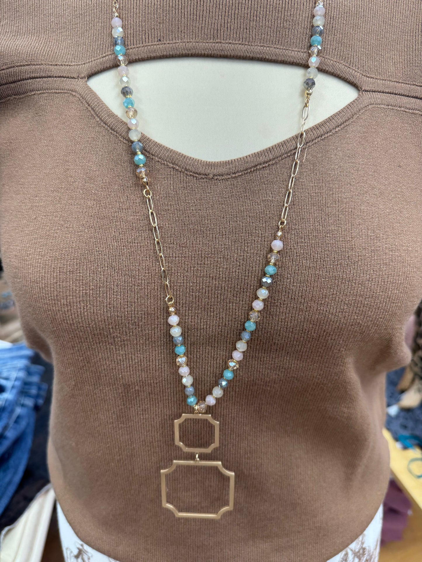 DROP NECKLACE