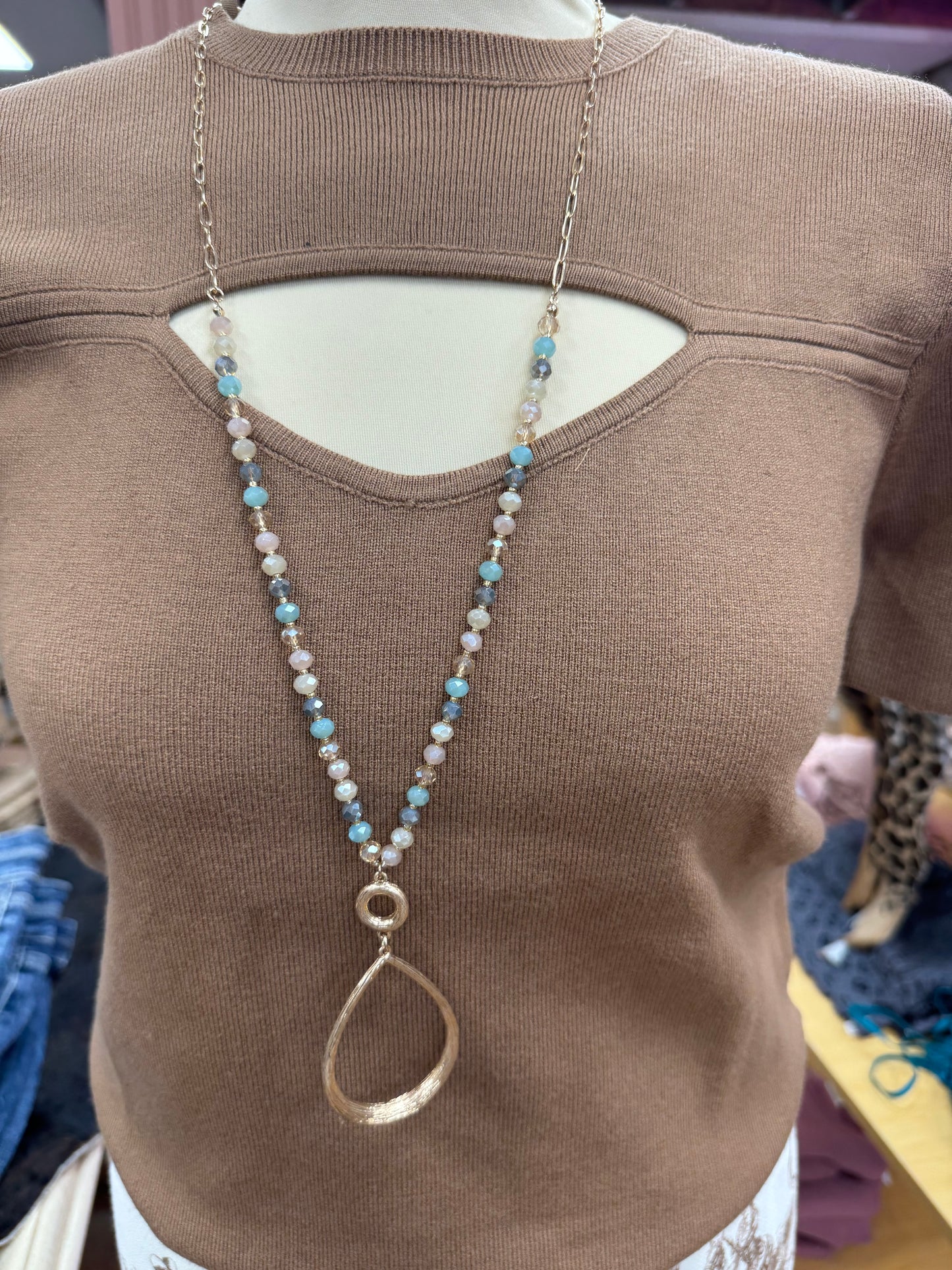 DROP NECKLACE