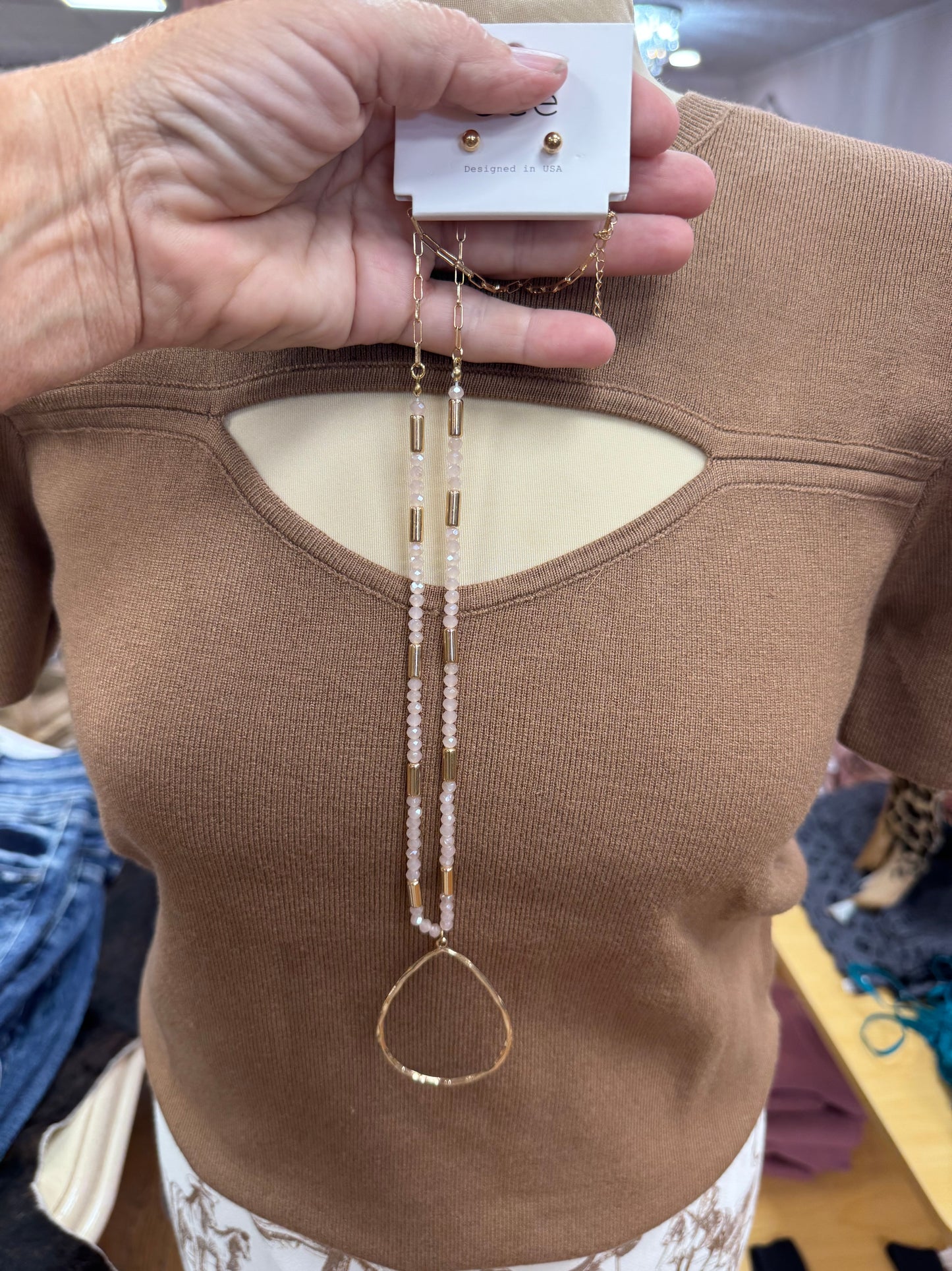 DROP NECKLACE