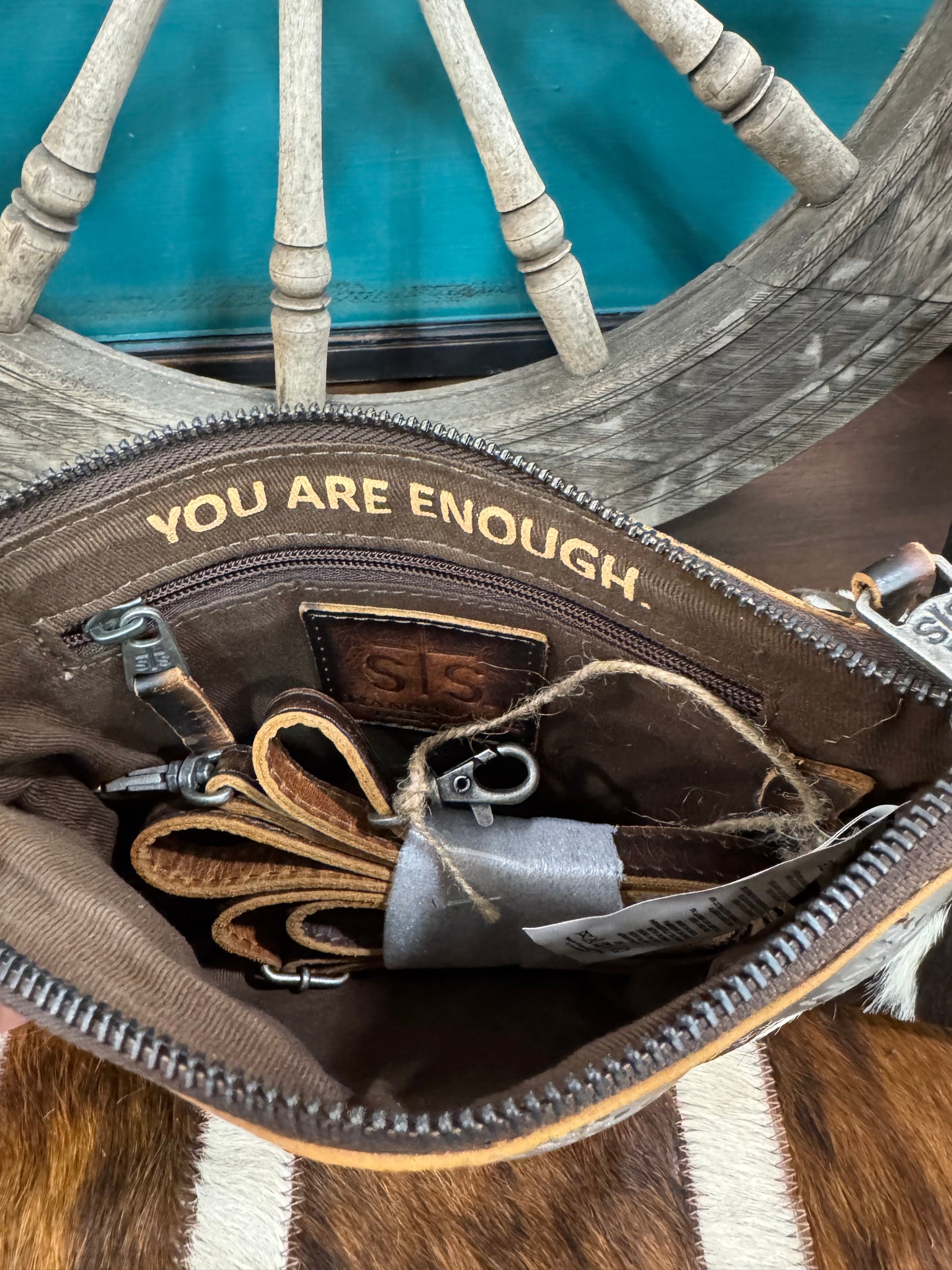 VAQUERO COWHIDE GRACE CROSSBODY