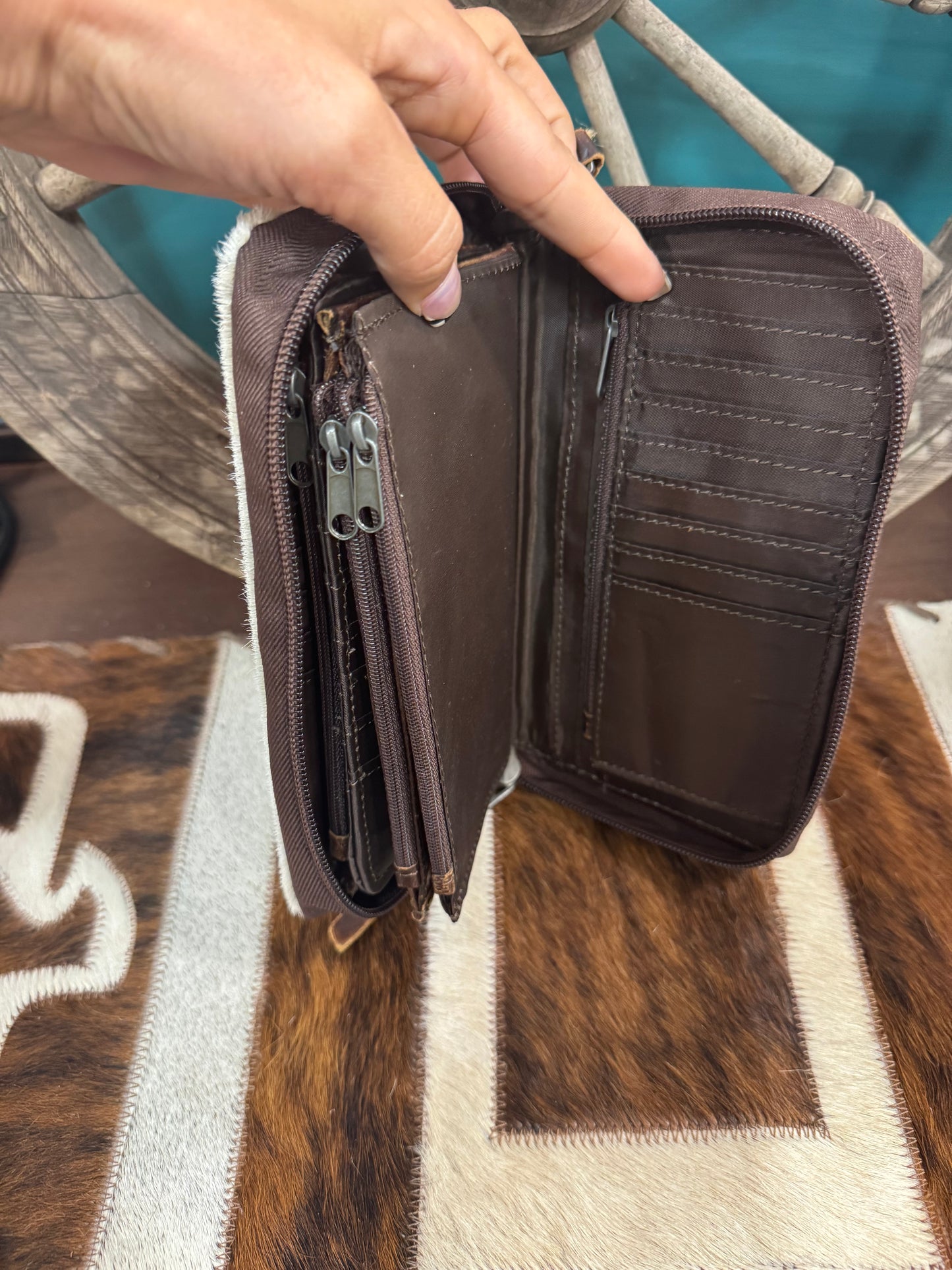 VAQUERO COWHIDE KACY ORGANIZER