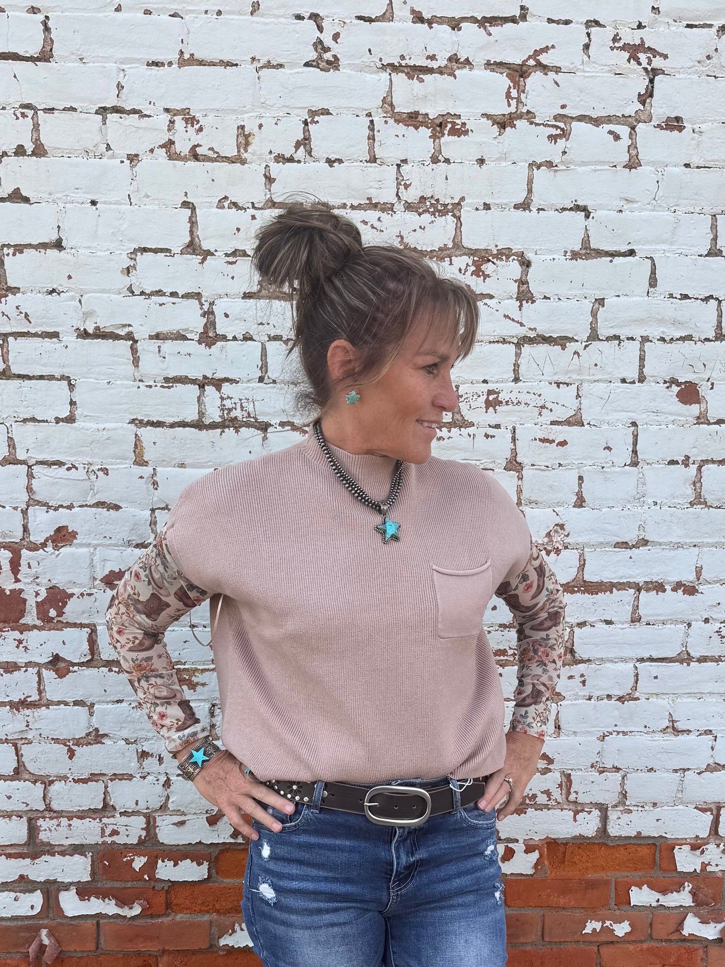 SHORT SLEEVE SWEATER TOP