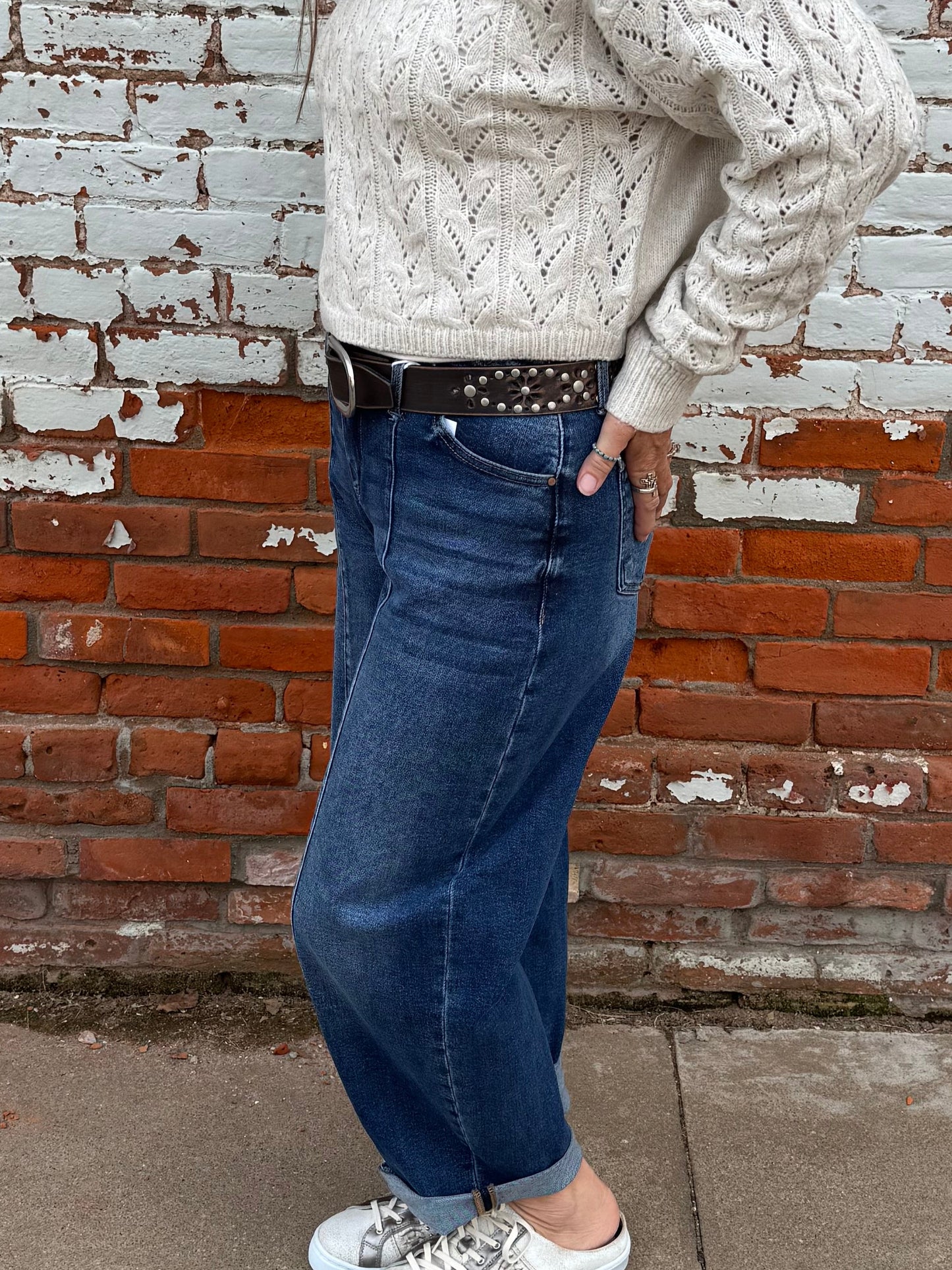 BRANDI BARREL CUFFED JEANS