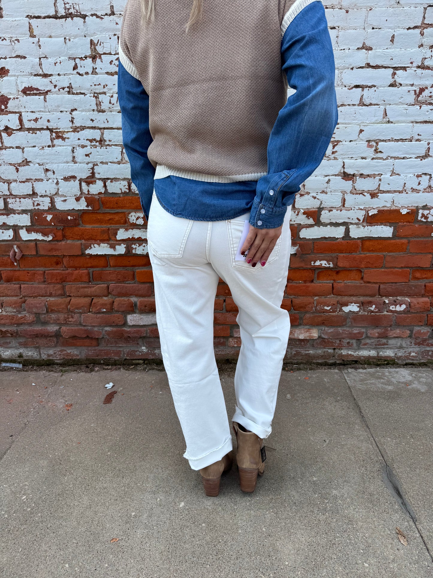 BRENLEY BARREL-LEG JEANS