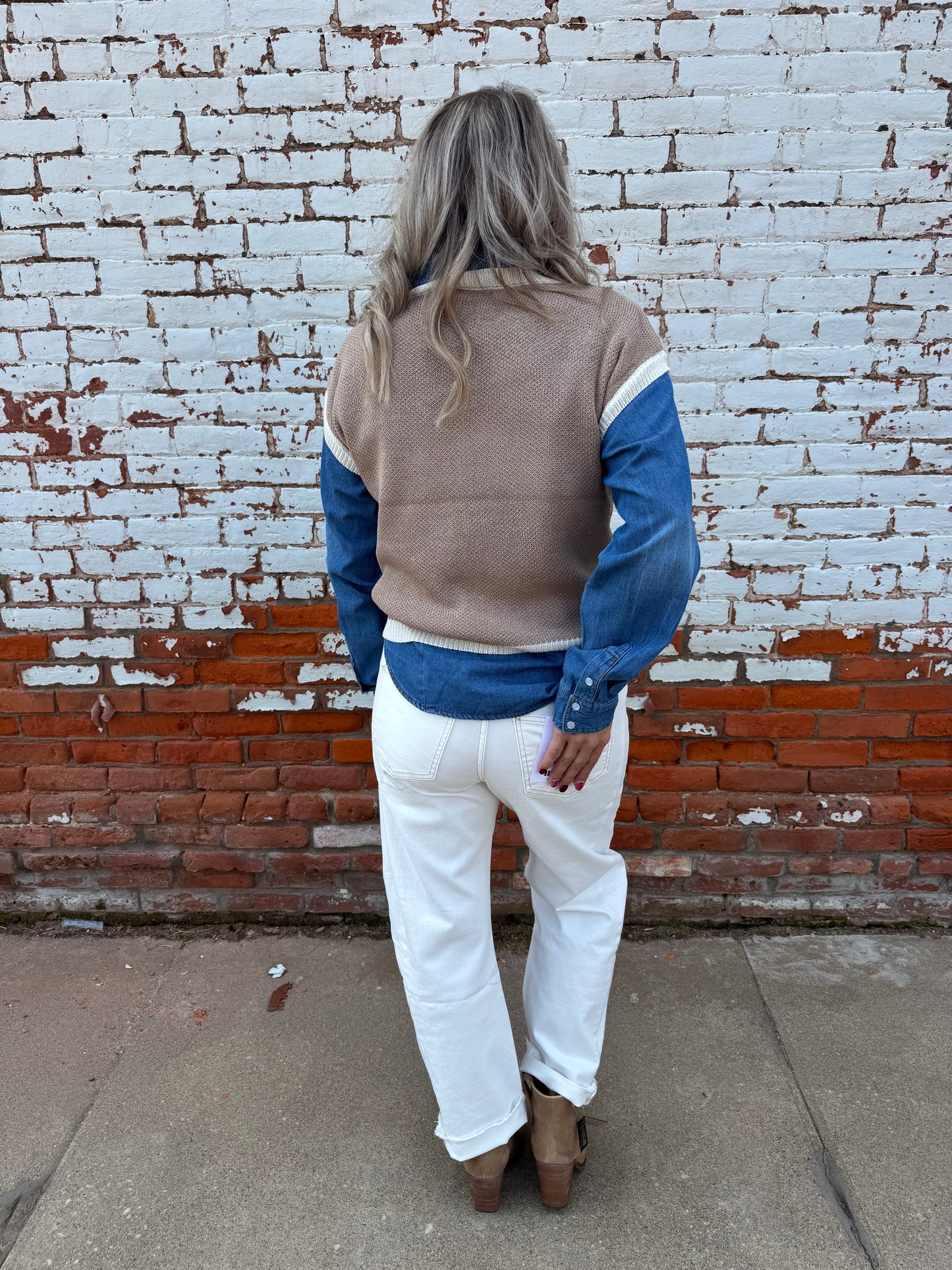 HORSESHOE KNIT VEST