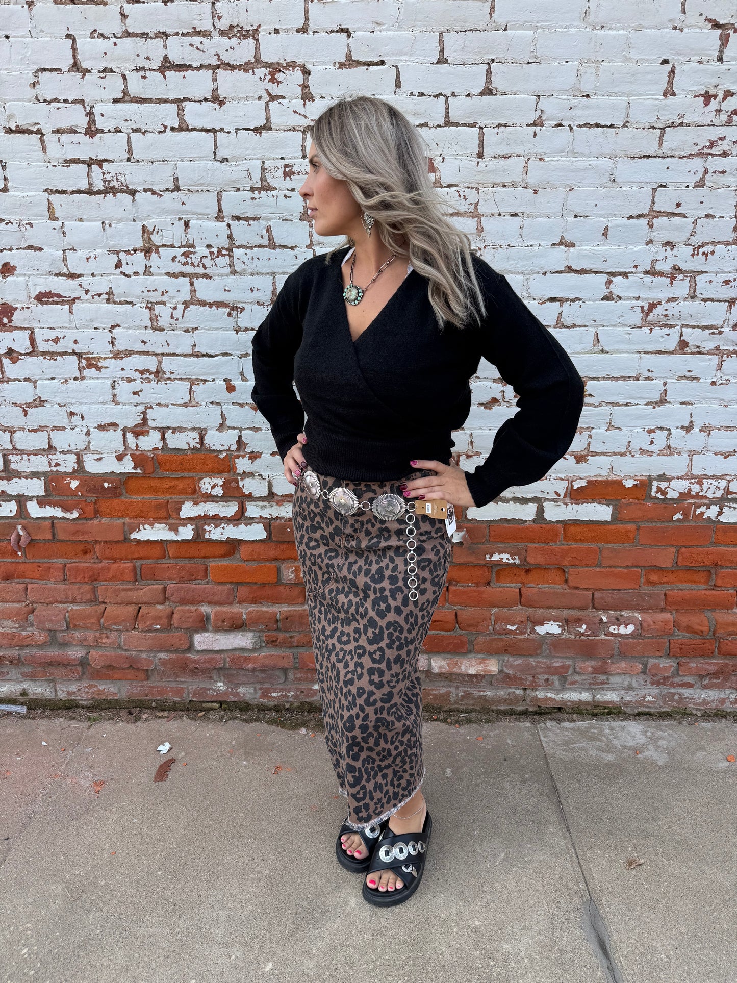 SURPLICE V NECK SWEATER