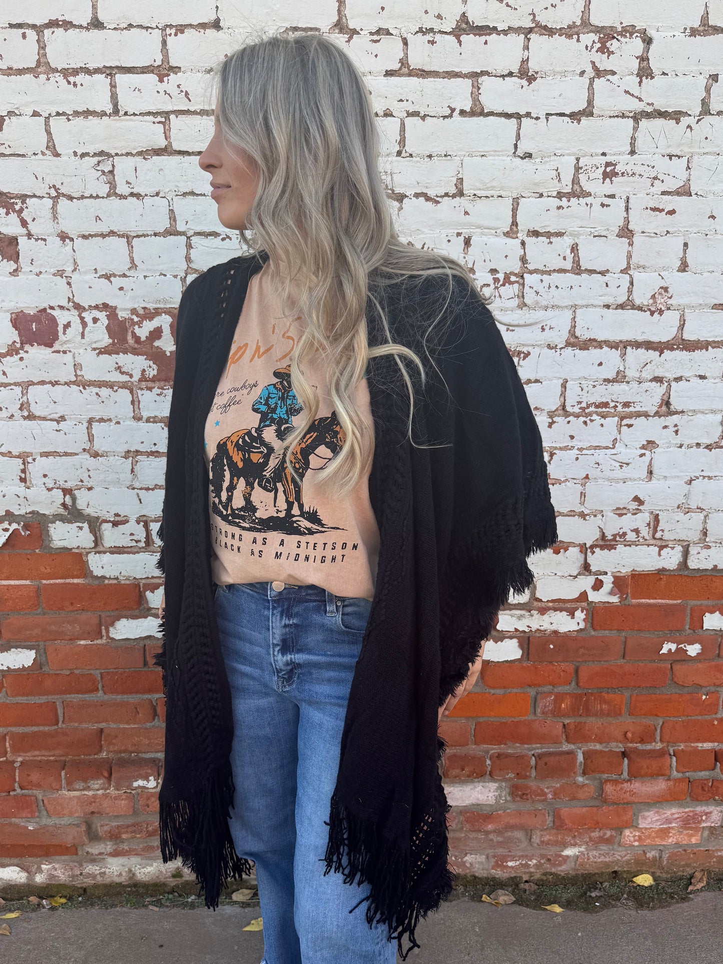 SIP N SADDLE GRAPHIC TEE