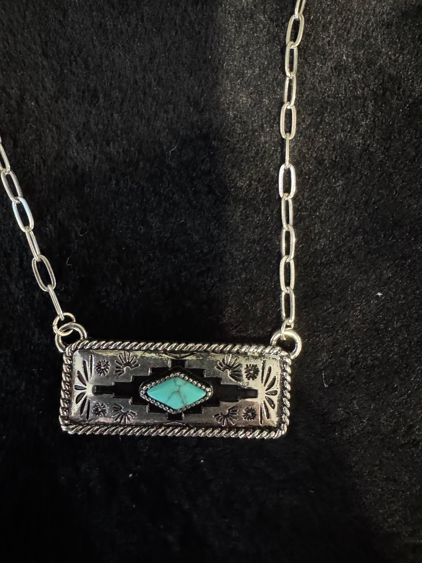AZTEC PENDANT NECKLACE