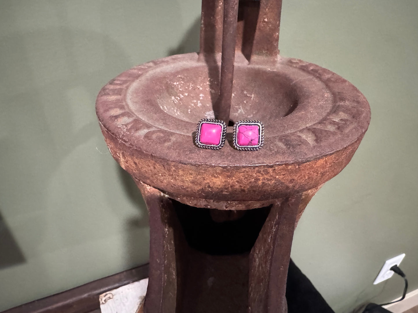 MINI STONE STUD EARRINGS