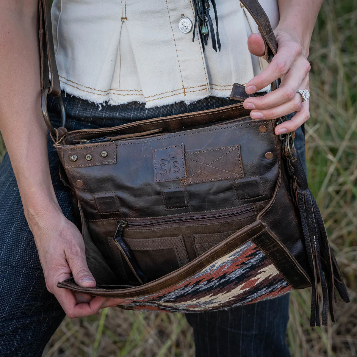 GUADALUPE SERAPE OLIVIA CROSSBODY