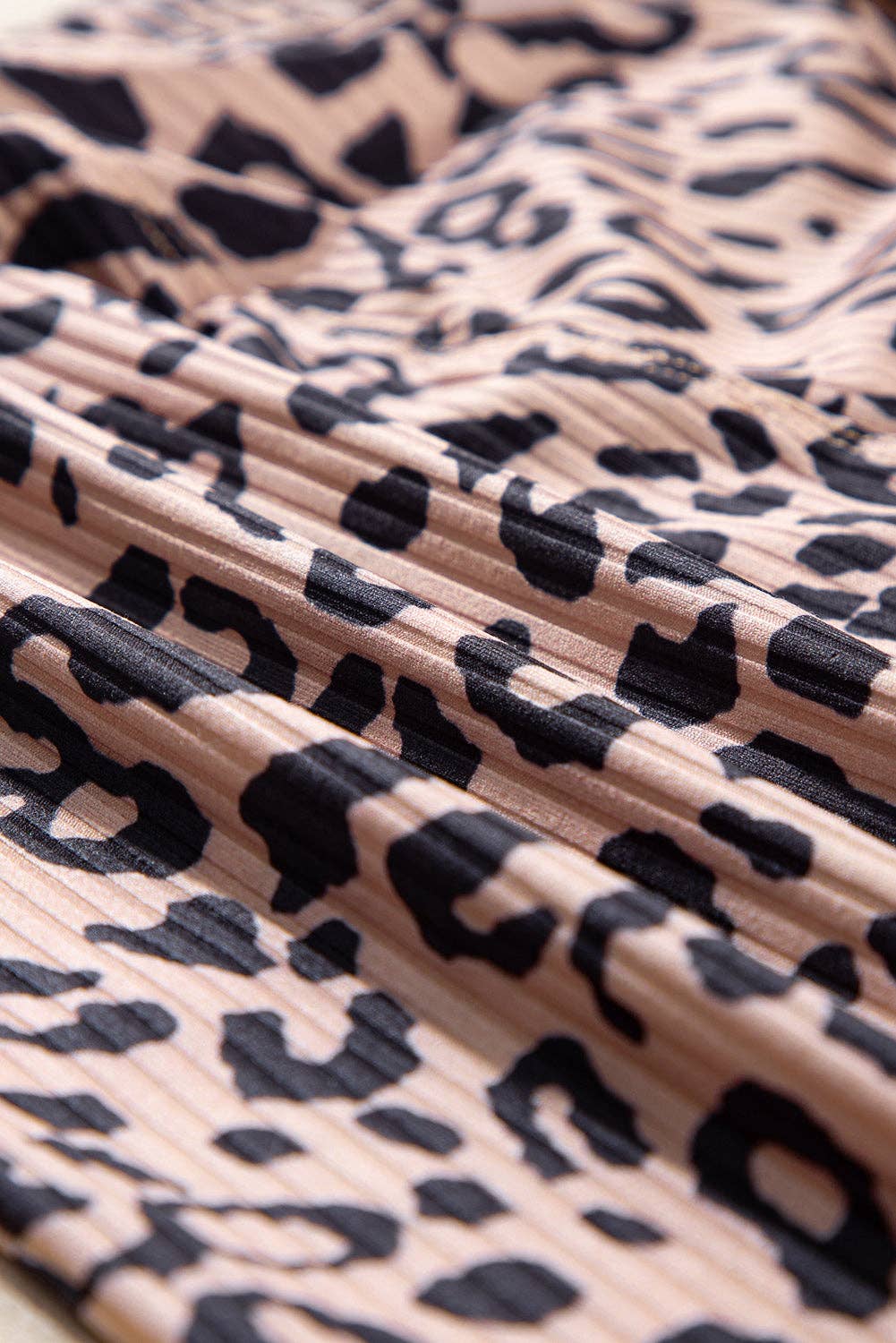 LEOPARD RIBBED KNIT BIKER SHORTS