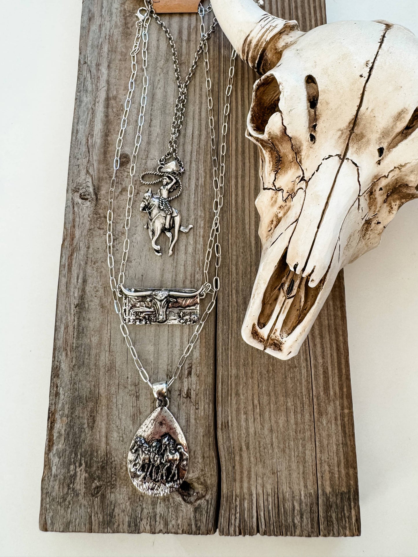 RODEO NECKLACE