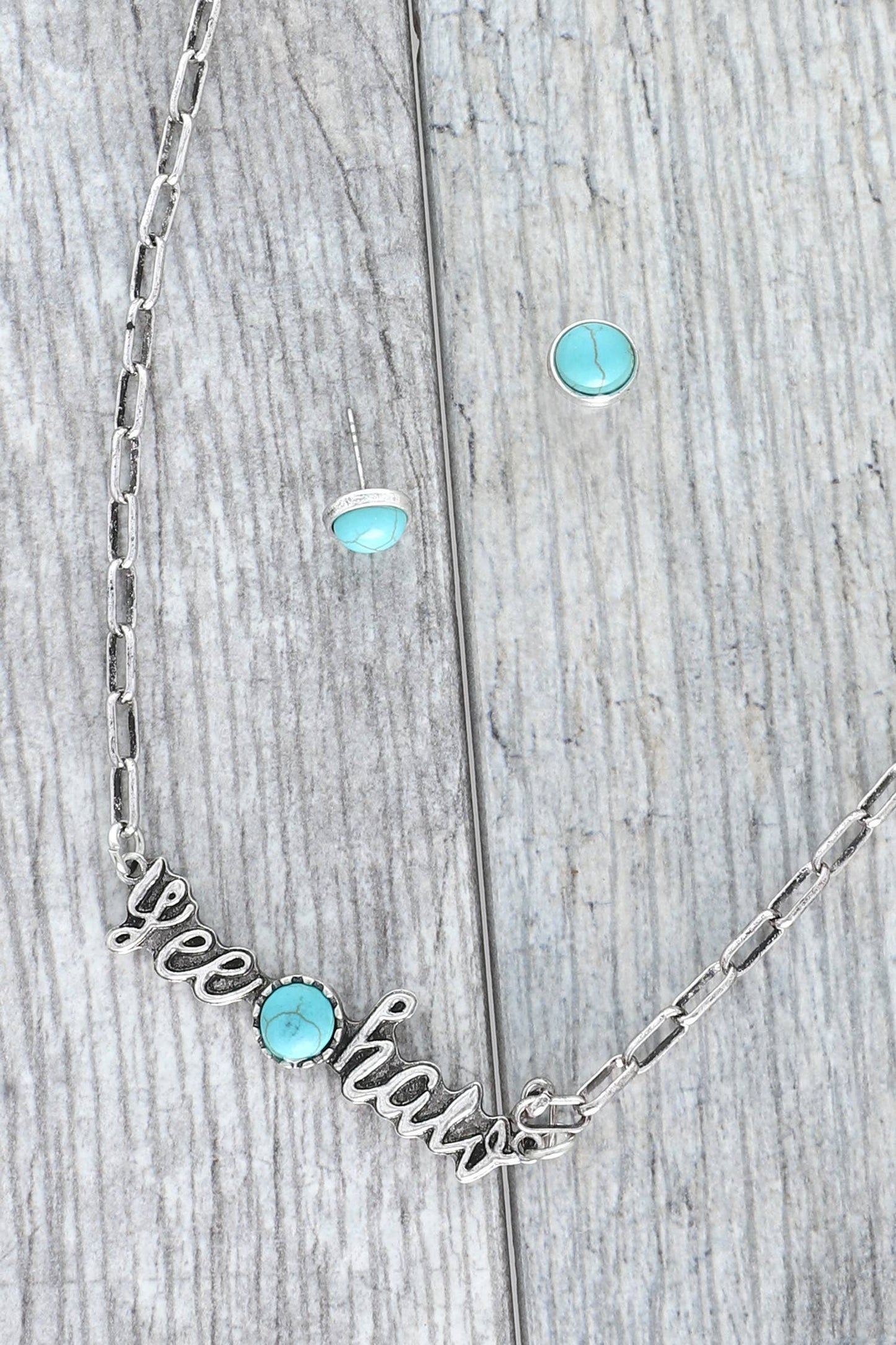 "YEEHAW" TURQUOISE SEMI STONE PENDANT CHAIN NECKLACE SET