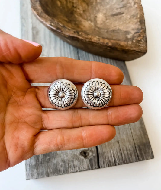 WESTERN CONCH ROUND EARS