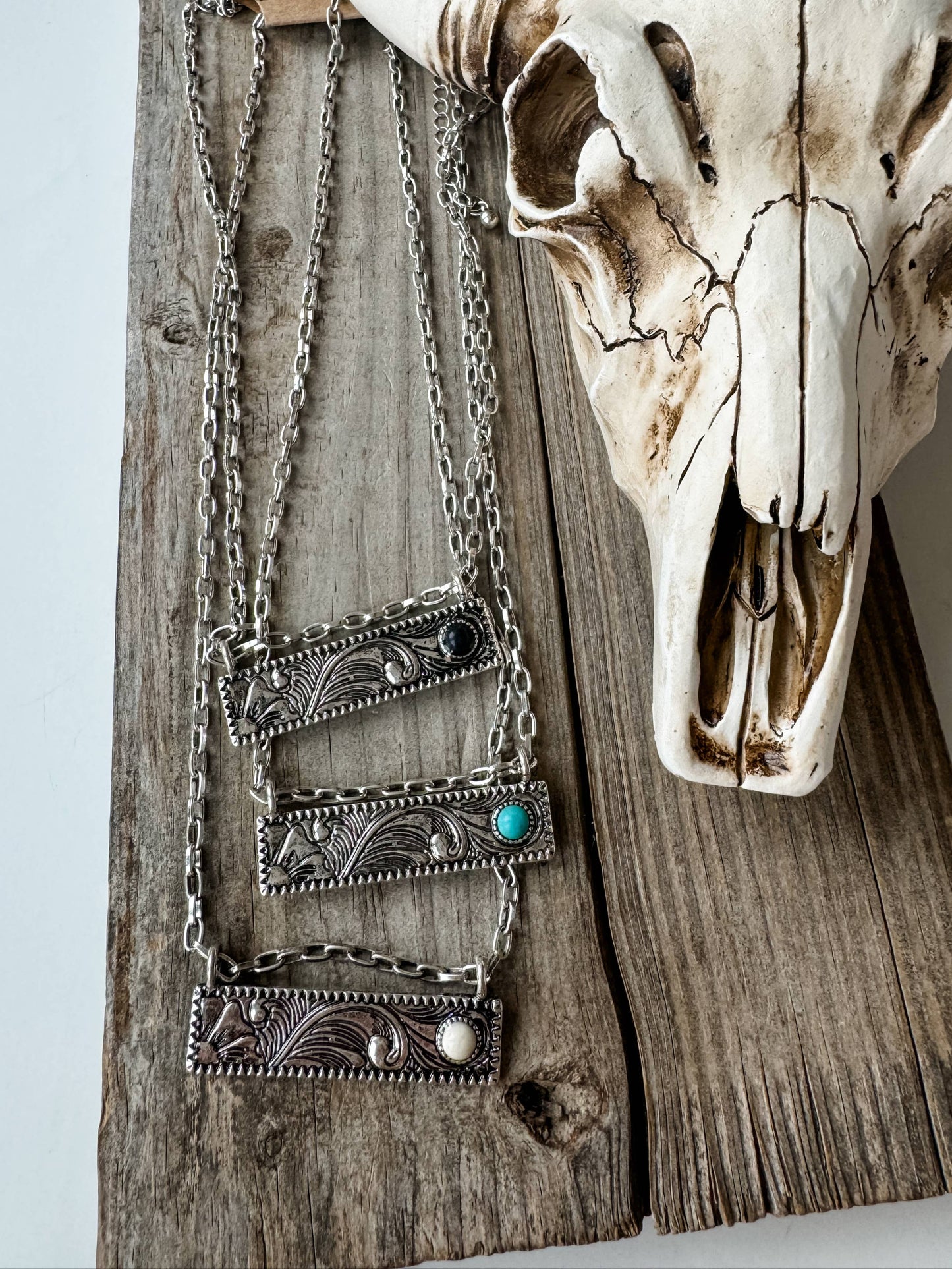 WESTERN STONE BAR NECKLACE
