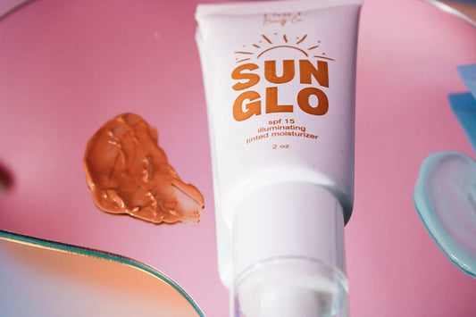 SUN GLO TINTED MOISTURIZER