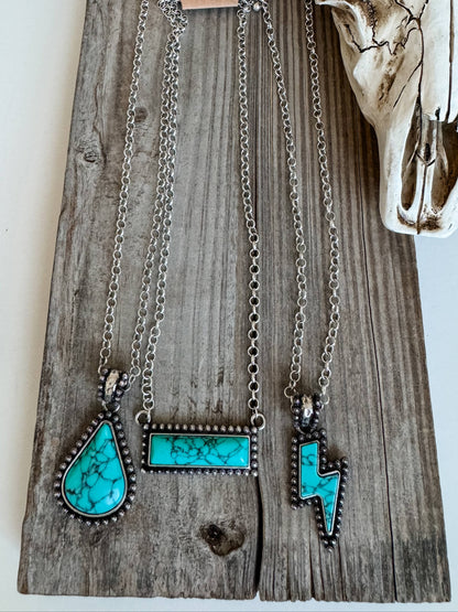 WESTERN PENDANT NECKLACE
