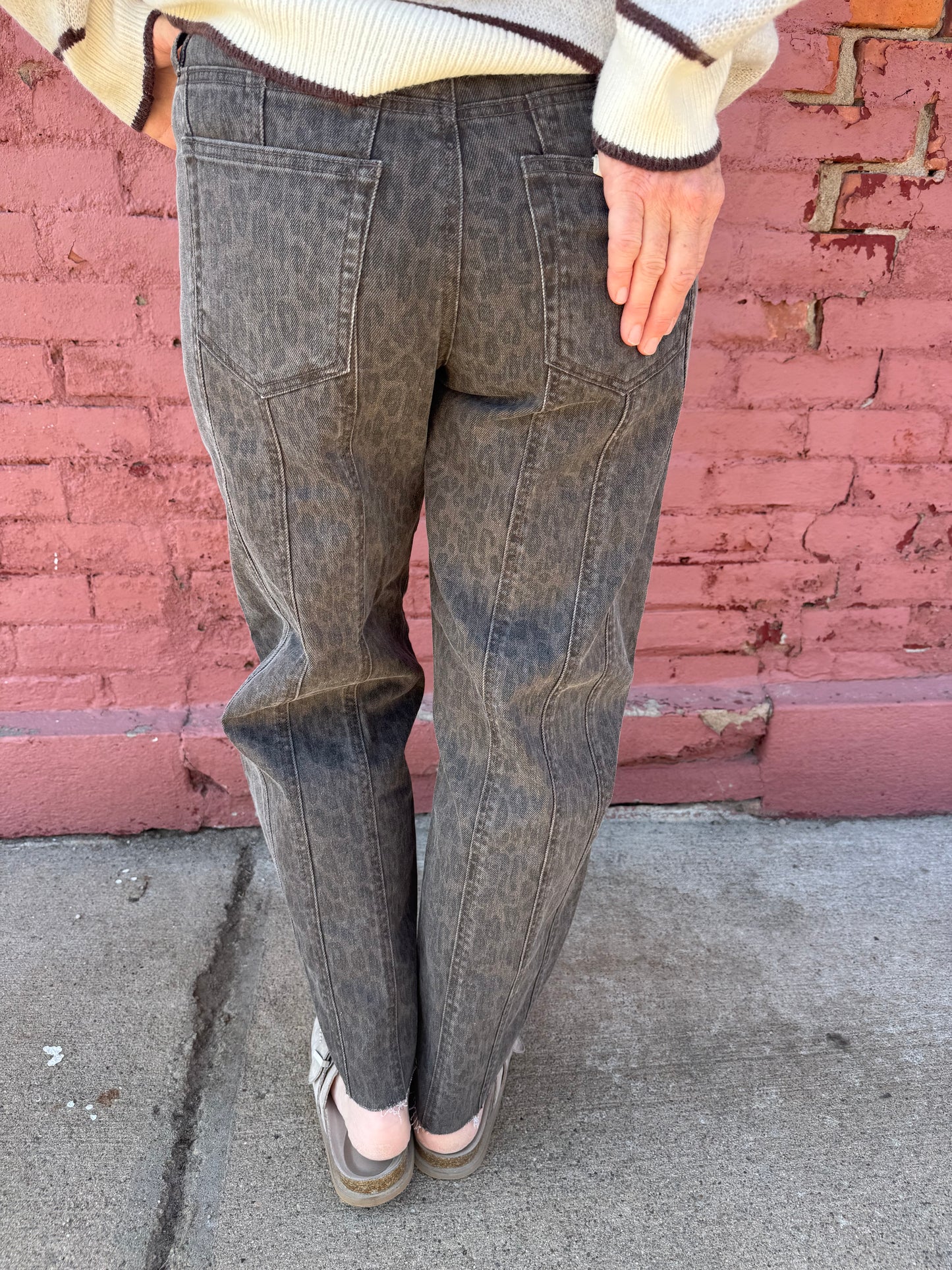 THE WILDCARD CHEETAH BARREL JEAN