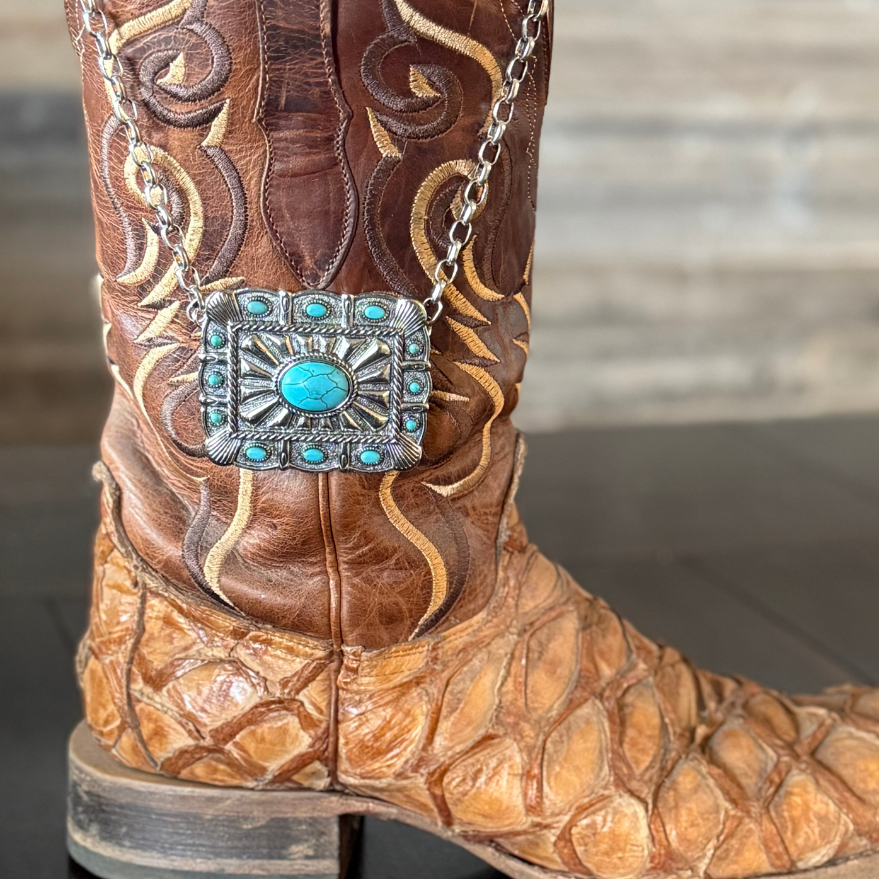 CONCHO BUCKLE NECKLACE