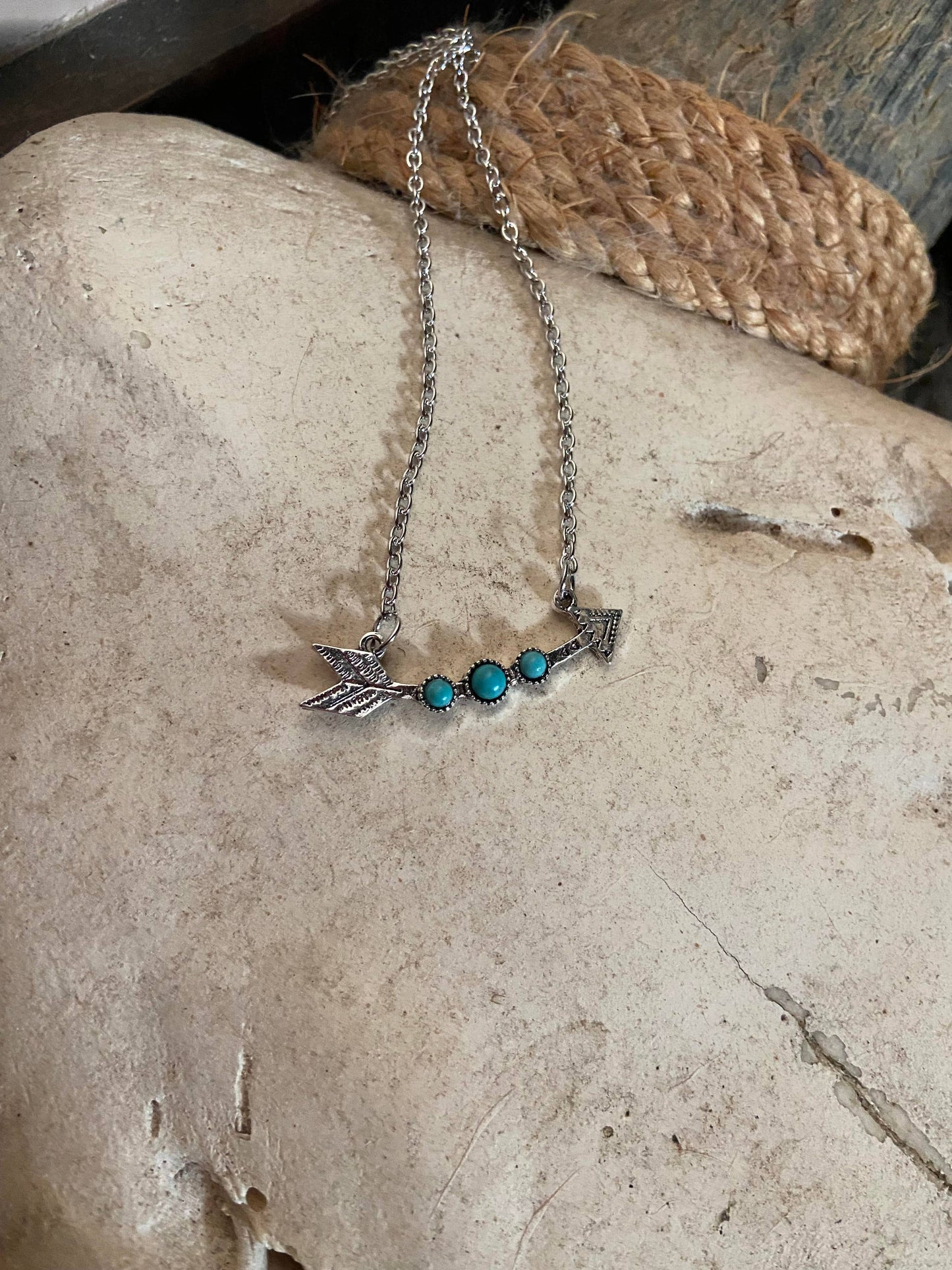 DESERT ARROW NECKLACE