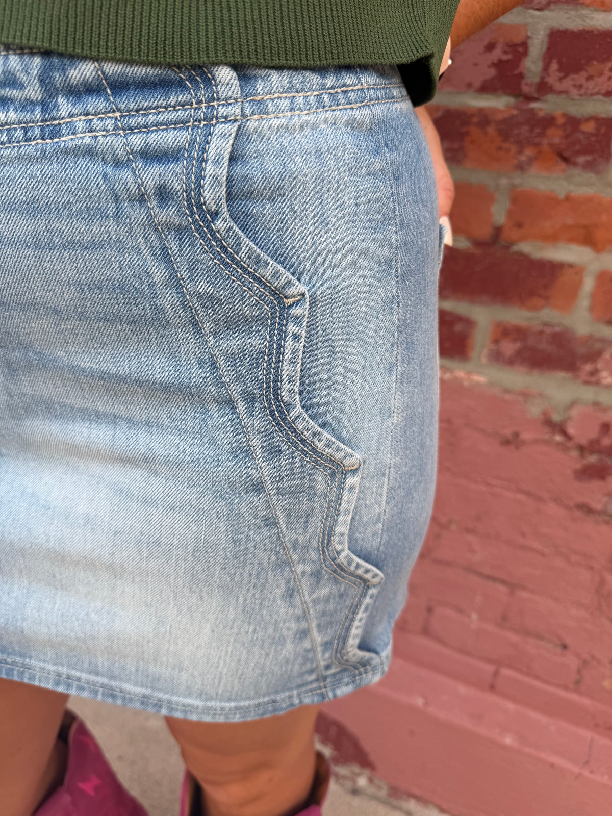 SADDLE STITCH SKIRT