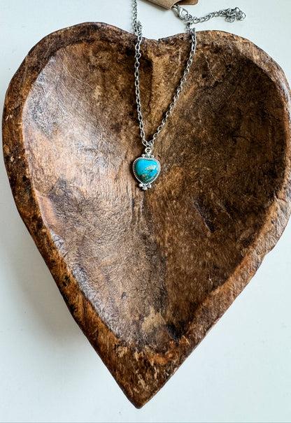 HEART SHAPE NECKLACE