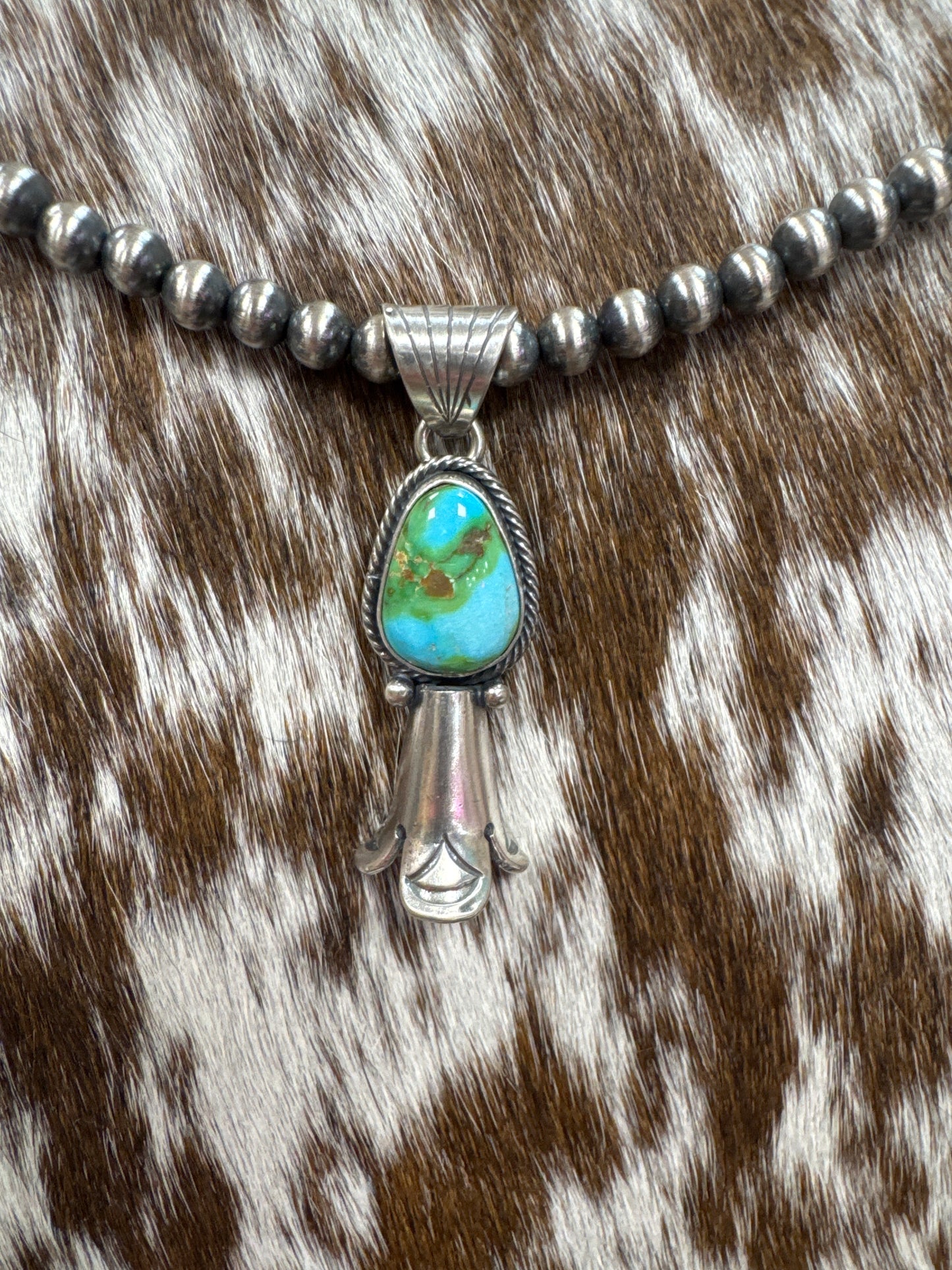 BLOSSOM PENDANT WITH PEARLS