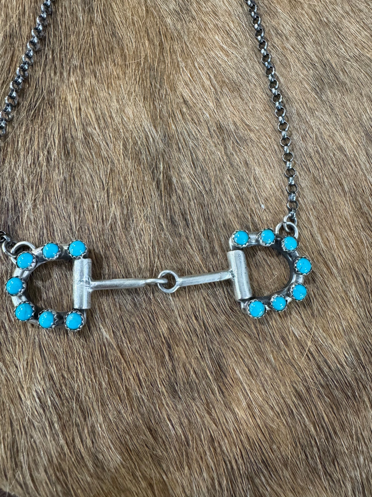 GUIDED GENTLY NECKLACE