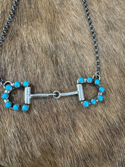GUIDED GENTLY NECKLACE