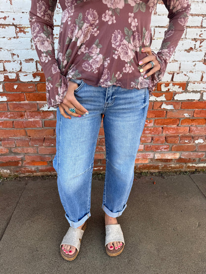 THE CLOVER BARREL JEAN