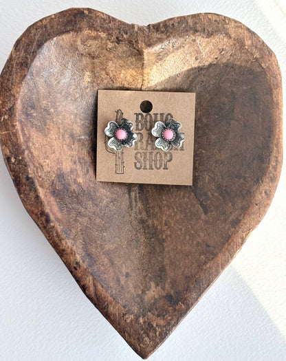 FLOWER STONE STUD EARRINGS