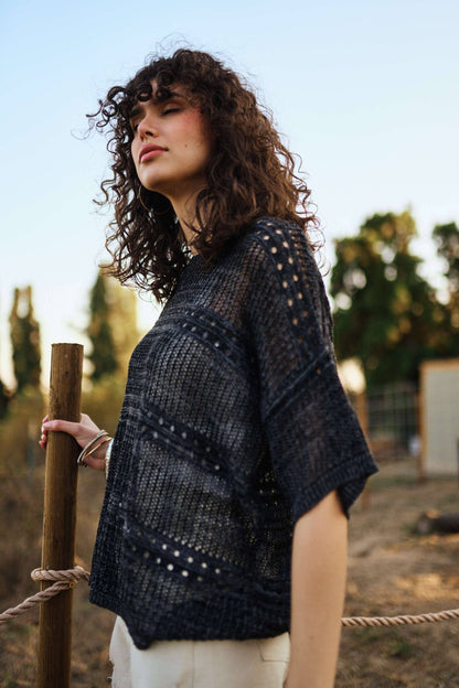 SHORT SLEEVE KNIT TOP