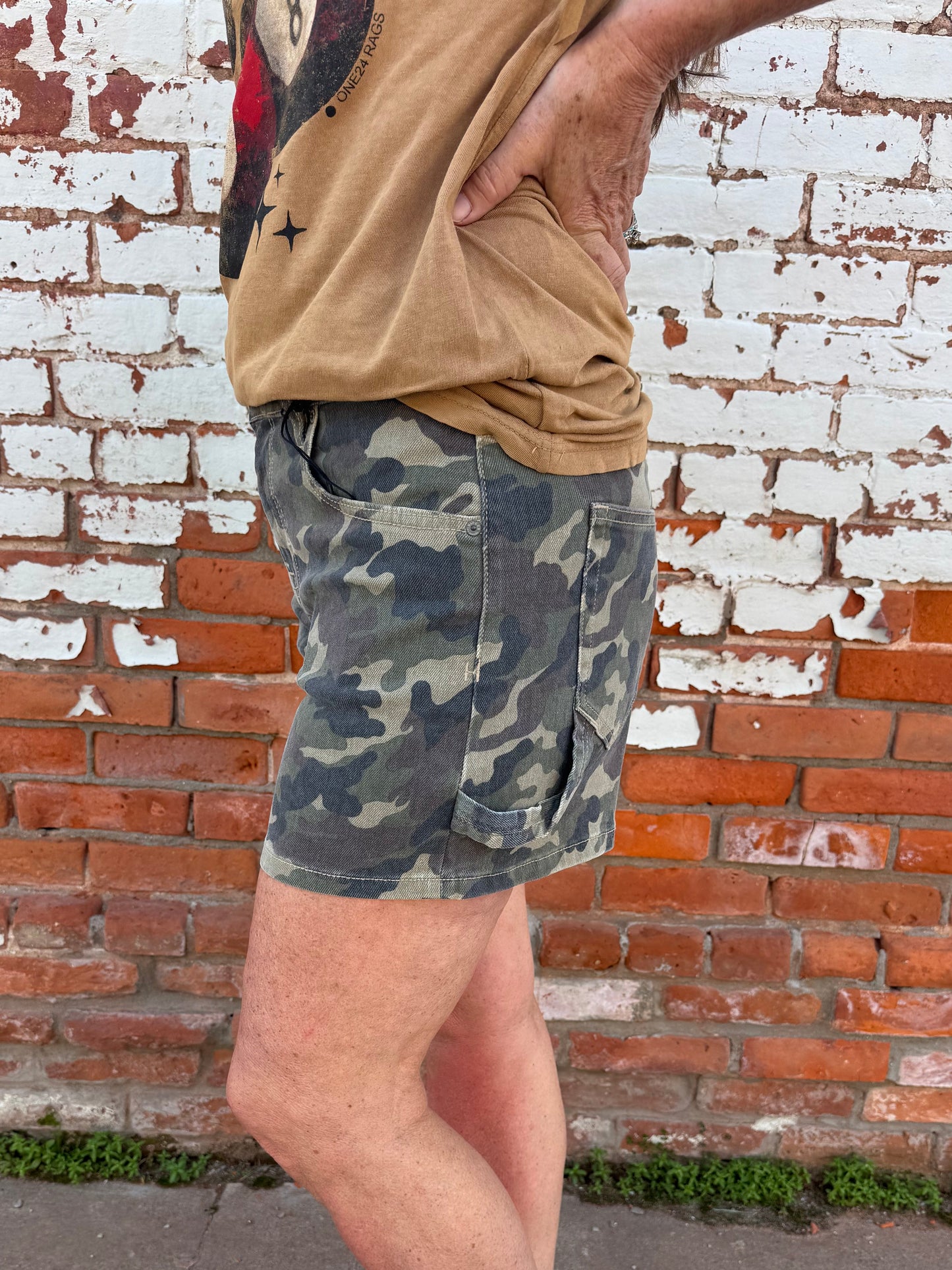 THE LOGAN CAMO SHORT