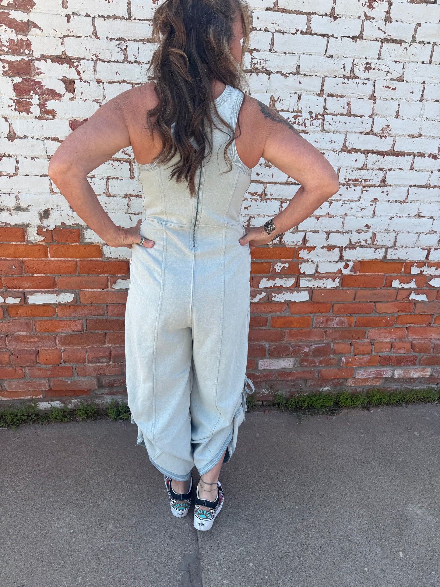 THE LONESTAR CINCHED LEG JUMPSUIT