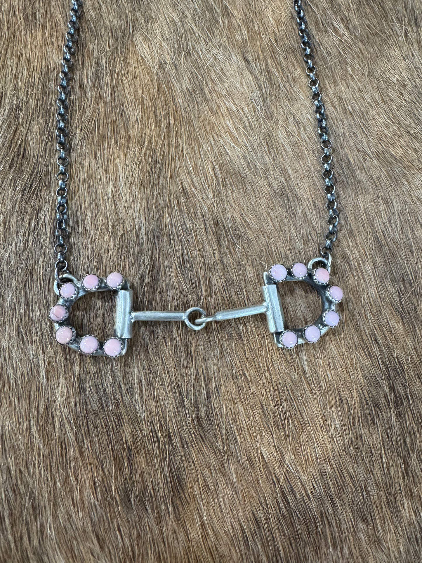 GUIDED GENTLY NECKLACE