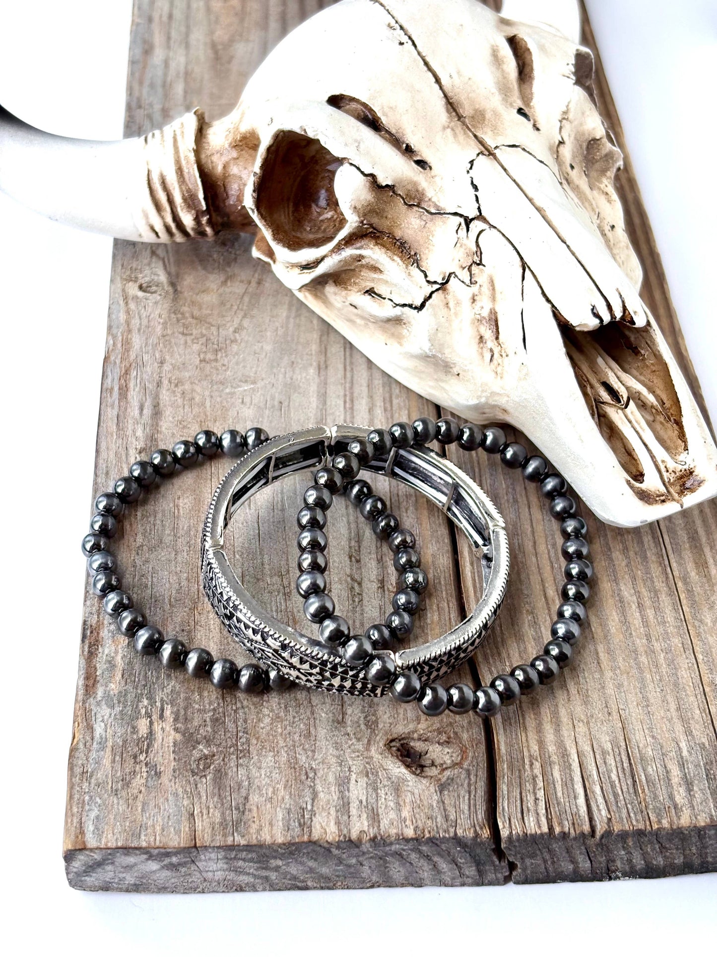 THE SILVERADO LAYERED BRACELET SET